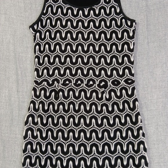 Banana Republic Women's Black Stretch Sheath Dress Size 2 Business Casual - Picture 4 of 15